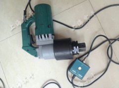 �ߏ�(qi��ng)��˨Ť����늄Ӱ��֏S��