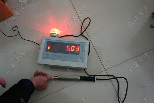 非標(biāo)連電腦數(shù)顯扭力扳手