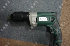  ʹ��늄�(d��ng)Ť�������^���Б�(y��ng)ע��Ć��}