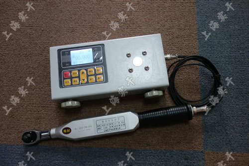 非標(biāo)改制可連電腦數(shù)顯扭力扳手